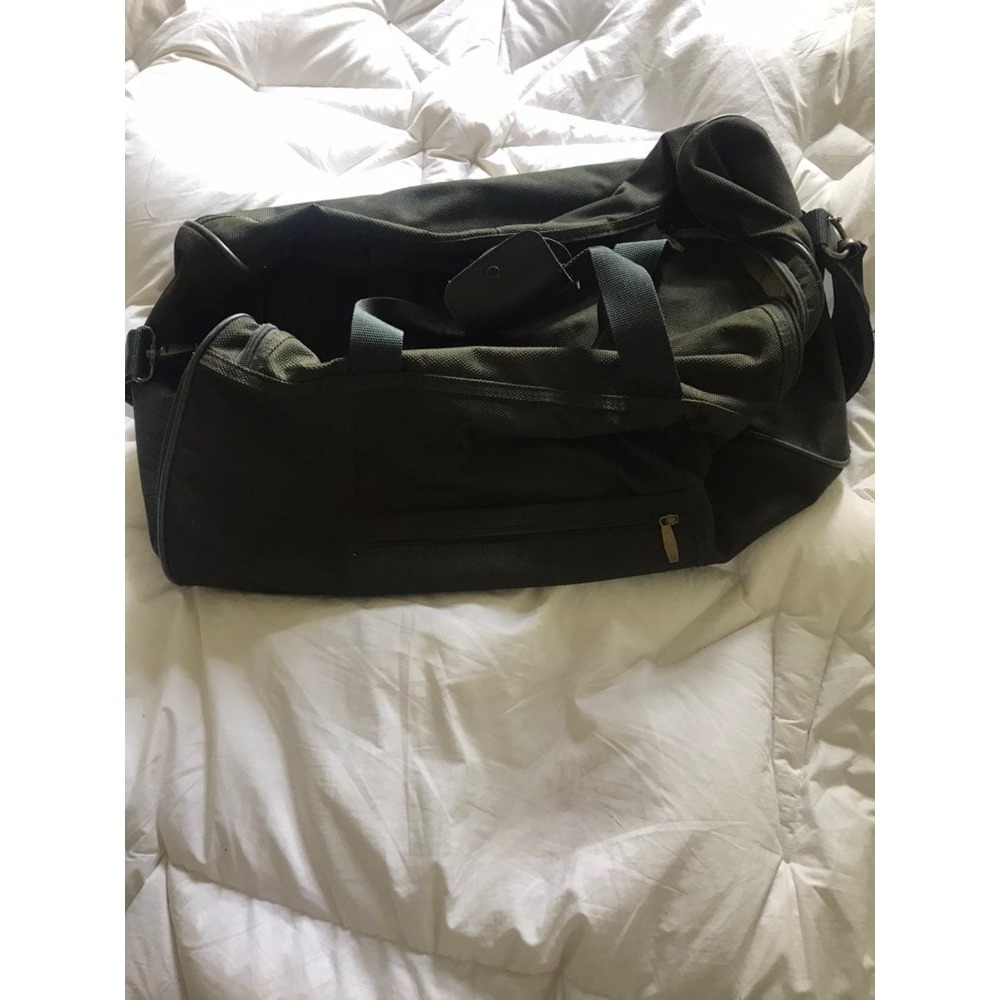 American tourister duffle bag